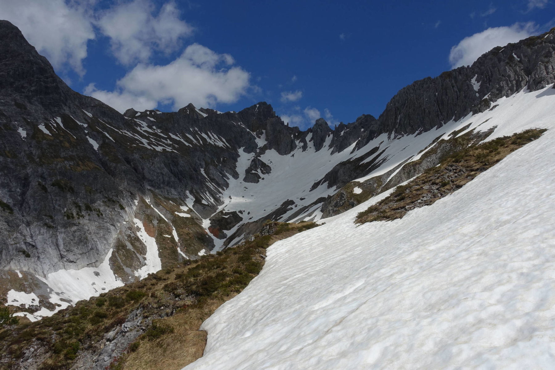 Blick ins obere Gipstäli und zur Blisadonaspitze (Foto: Peter Backé)