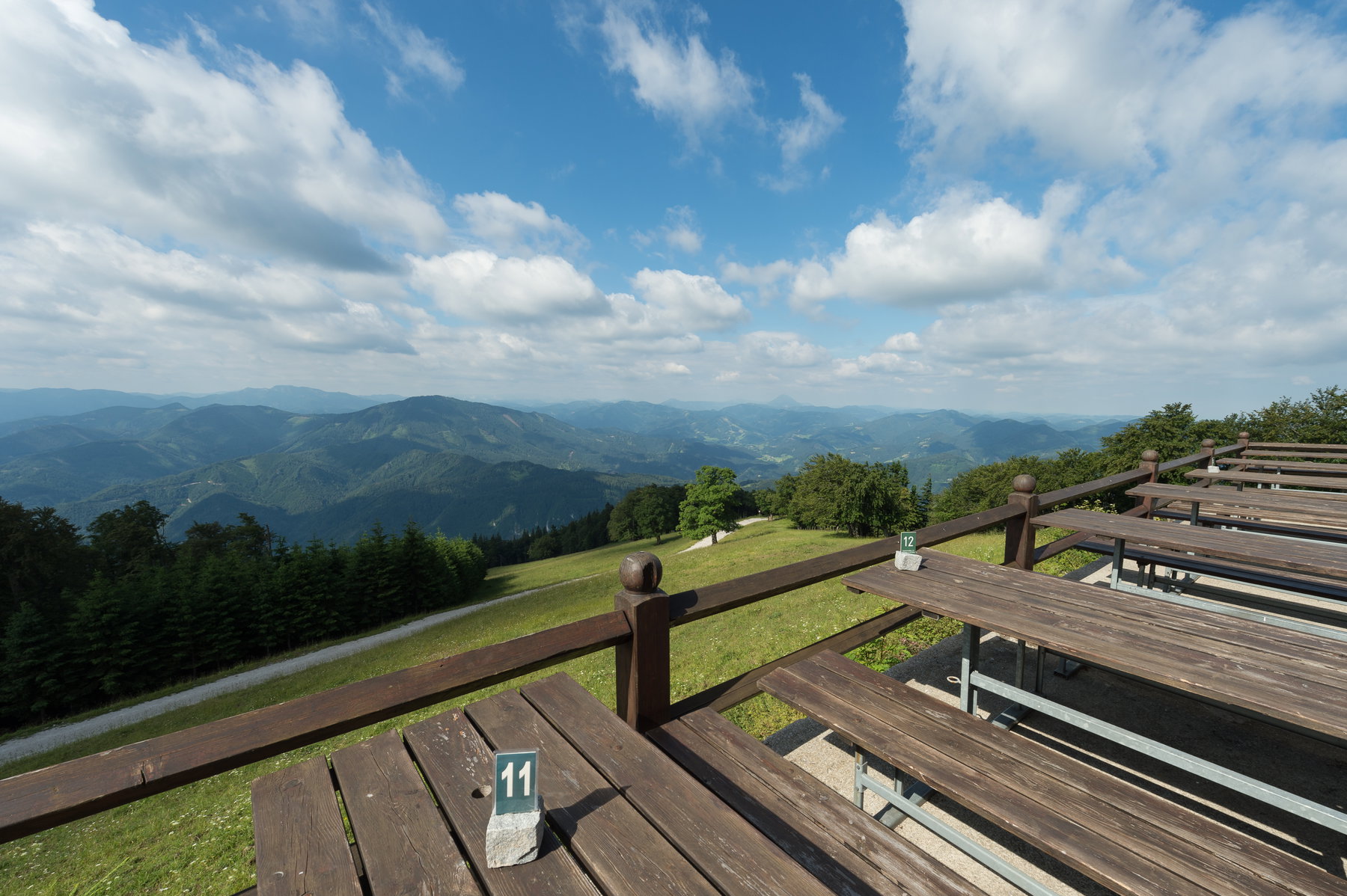 Terrasse der Traisnerhütte. Foto: Alfred Leitgeb