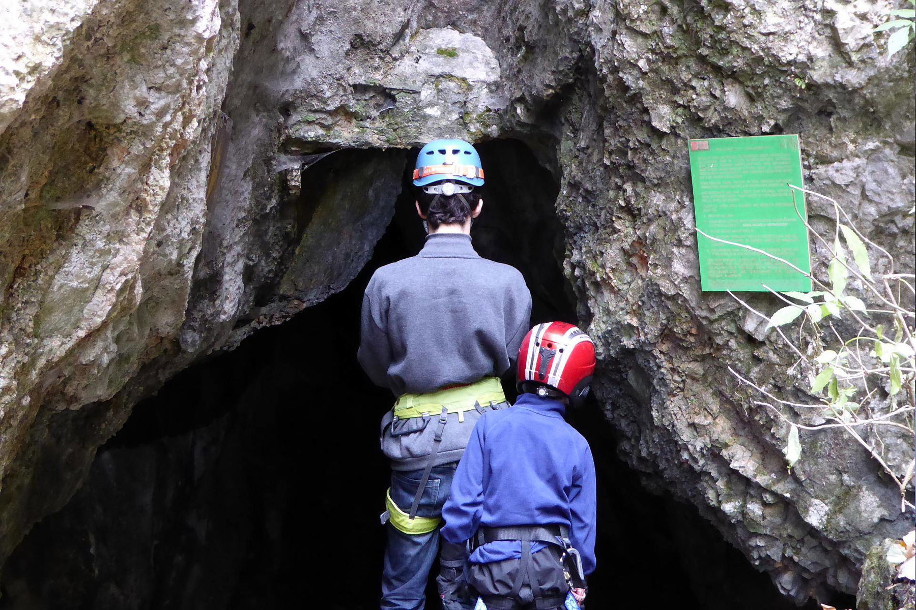 Höhlenwanderung auf der Hohen Wand