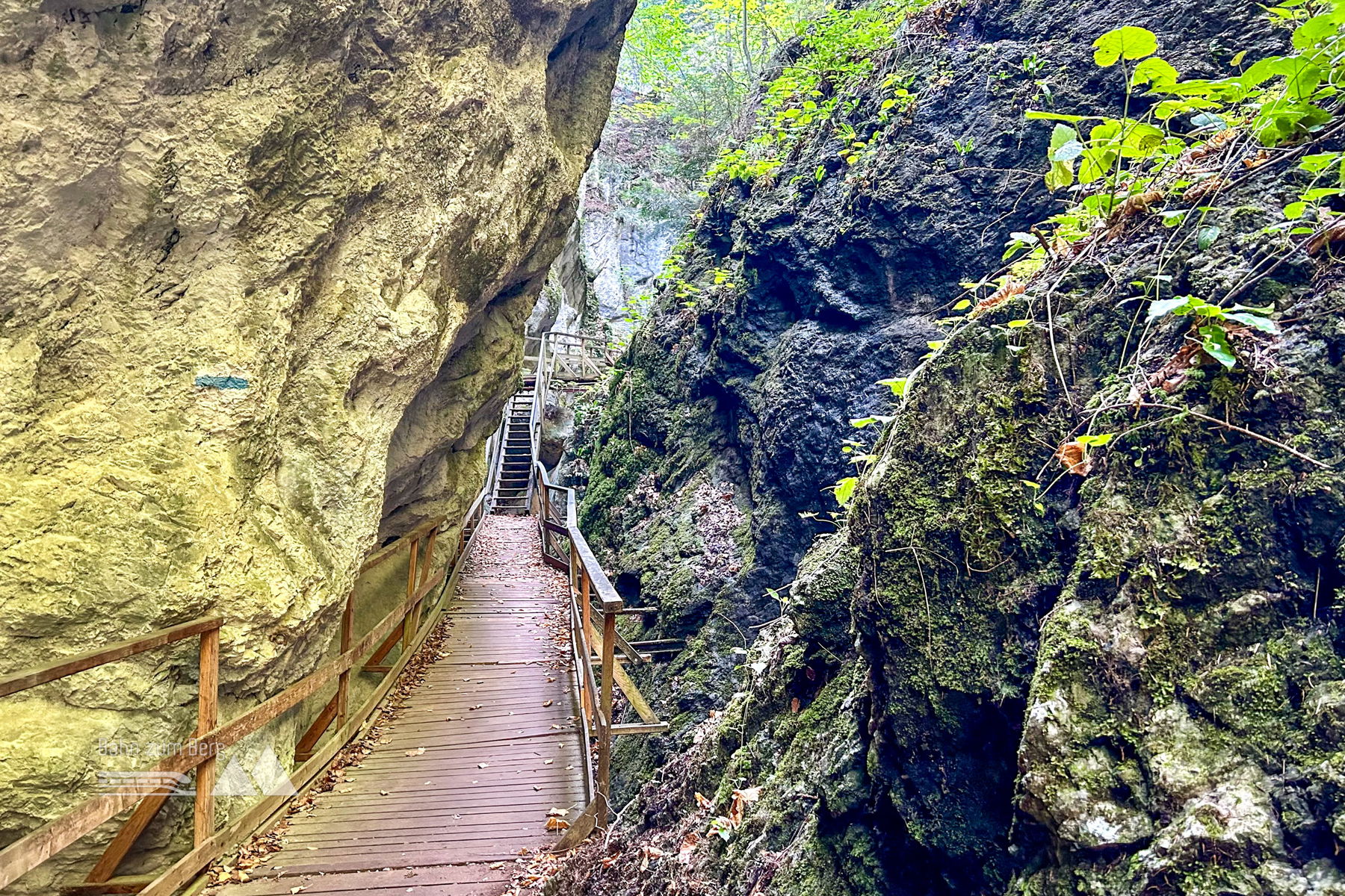 Myrafälle, Hausstein und Steinwandklamm